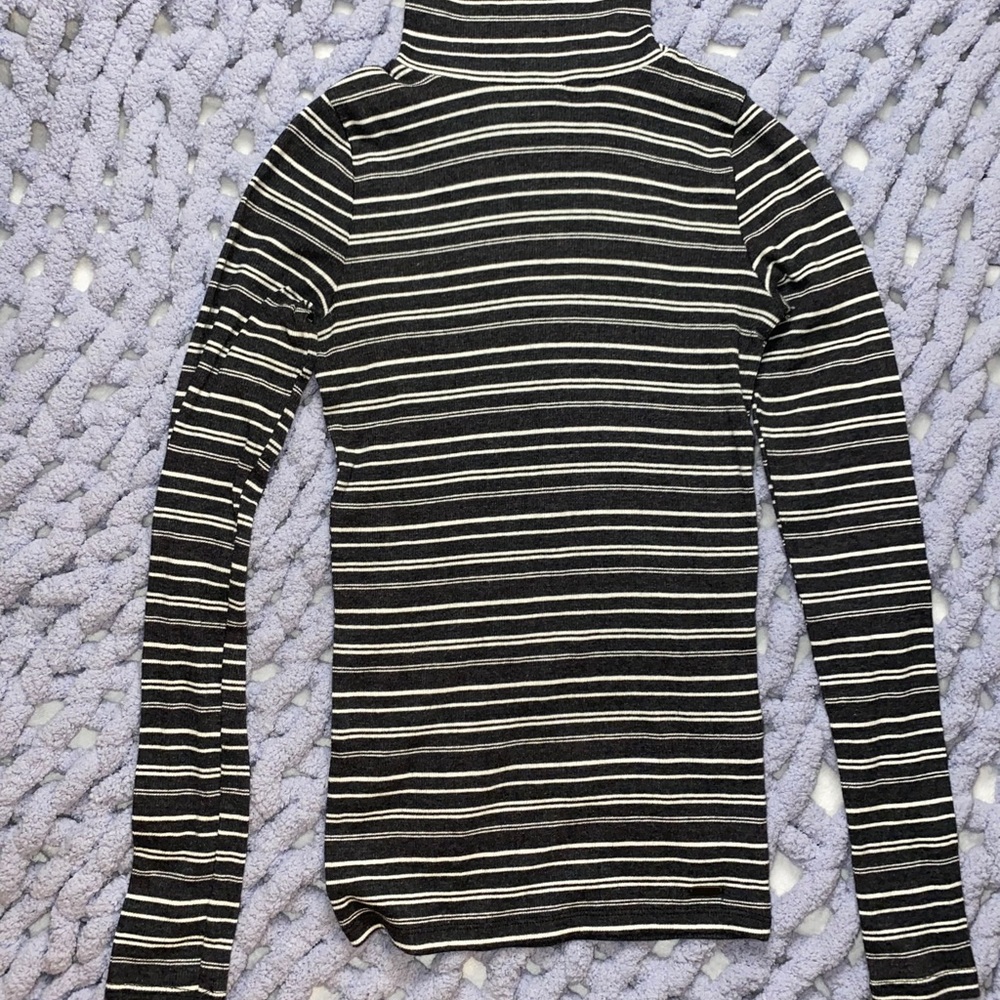 2 stripped long sleeve.